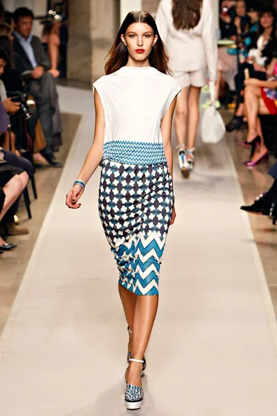 Look 2
